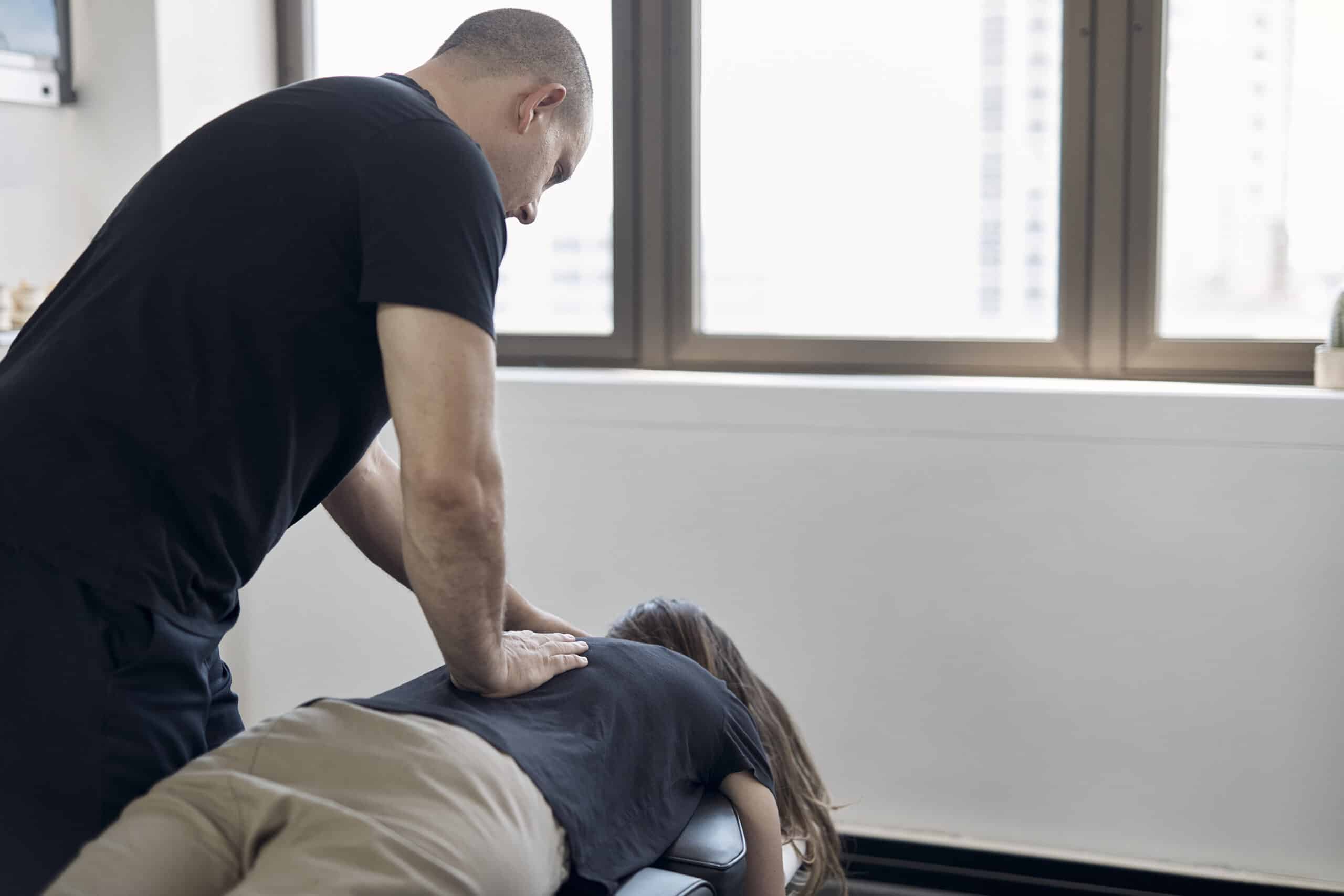 Chiropractic assessment at MyChiro Bondi Junction for people from Kings Cross