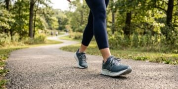 Best walking shoes for people with lower back pain